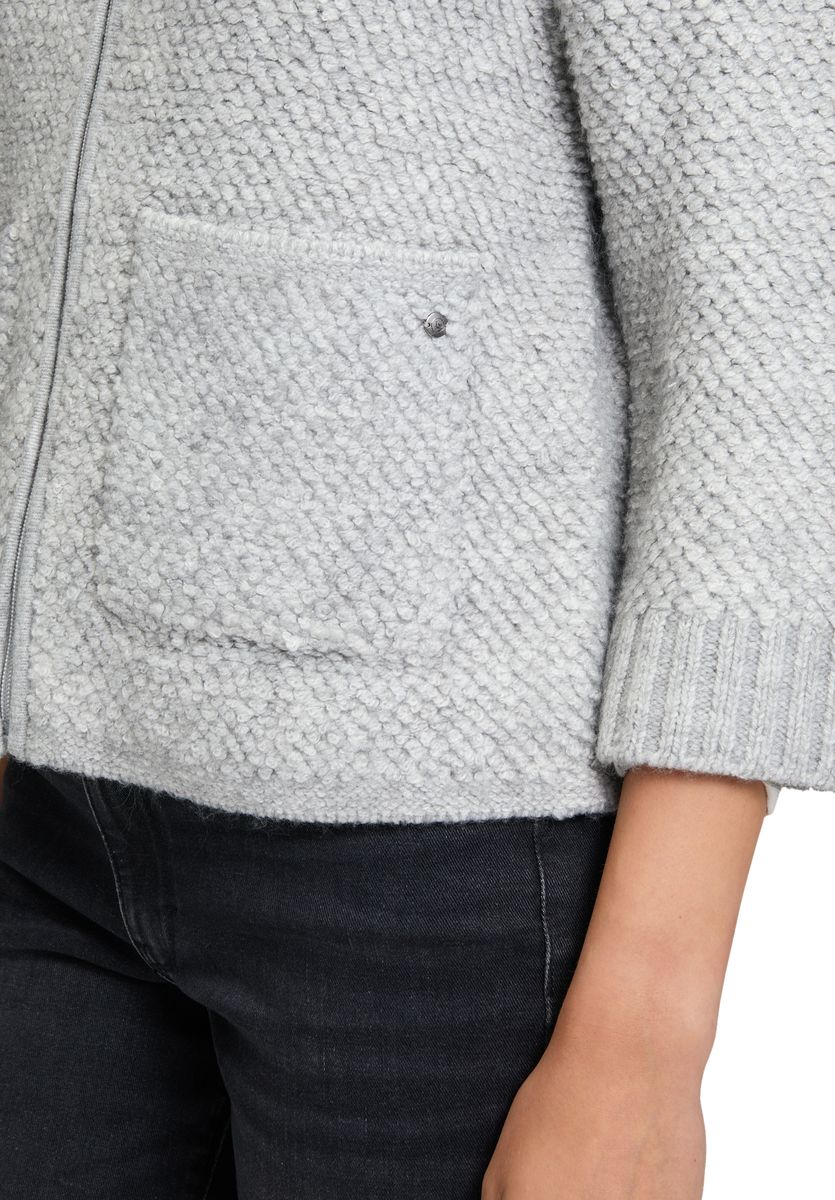 Strukturierte Strickjacke mit Reißverschluss