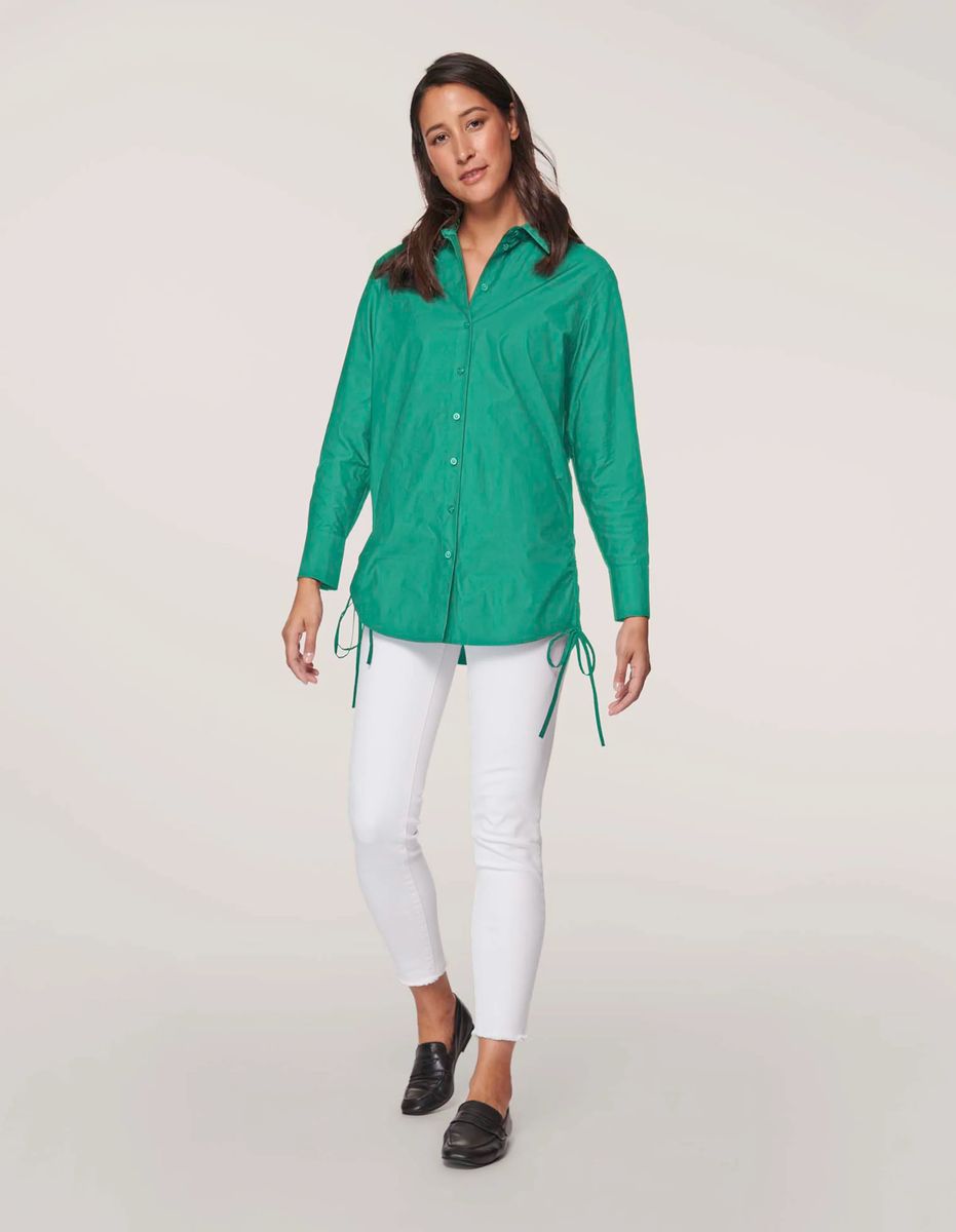 Oversized-Hemdbluse mit raffbaren Seitenschlitzen