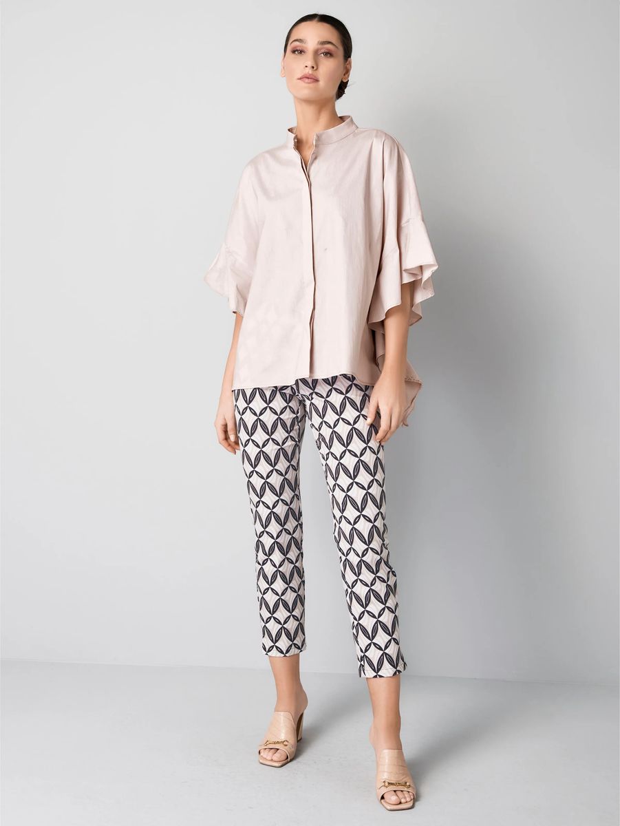 Oversized-Bluse mit dramatischen Volants