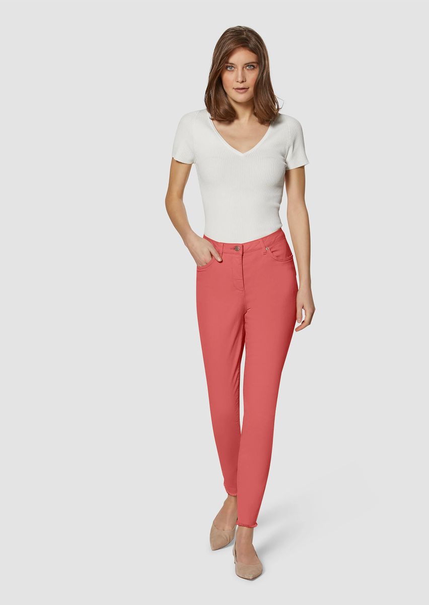 Skinny-Jeans mit feinem Fransensaum