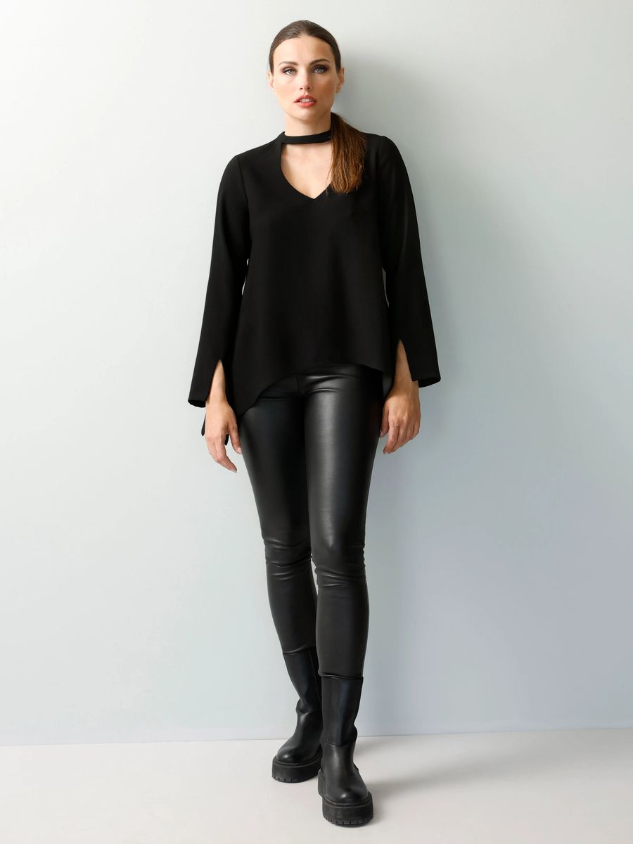 Oversized-Oberteil mit Choker-Ausschnitt