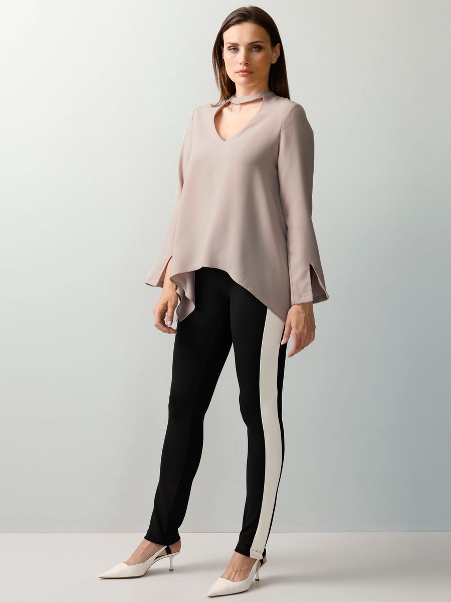 Oversized-Bluse mit Cutout und Volantsaum