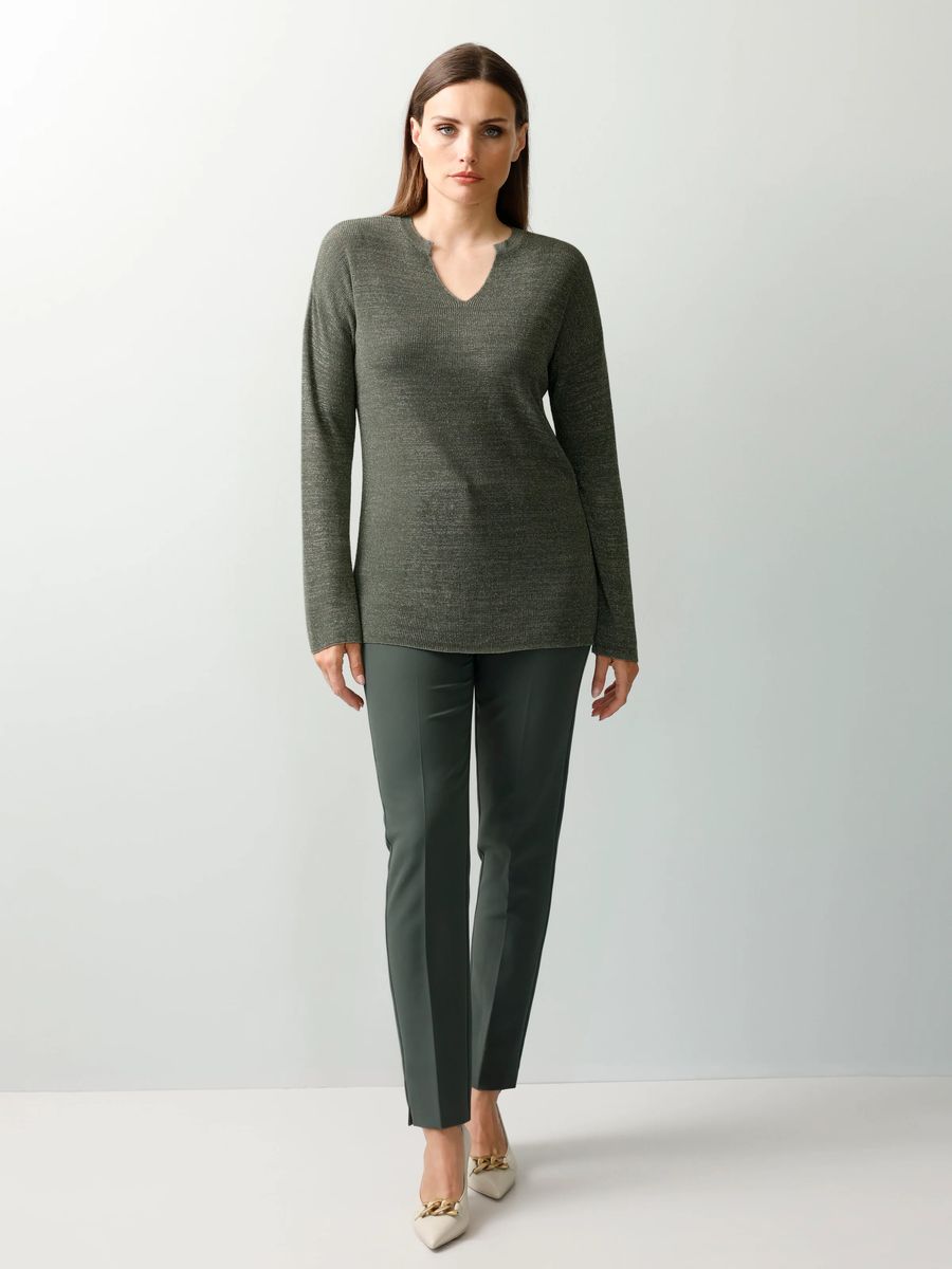 Gerader Strickpullover mit V-Ausschnitt