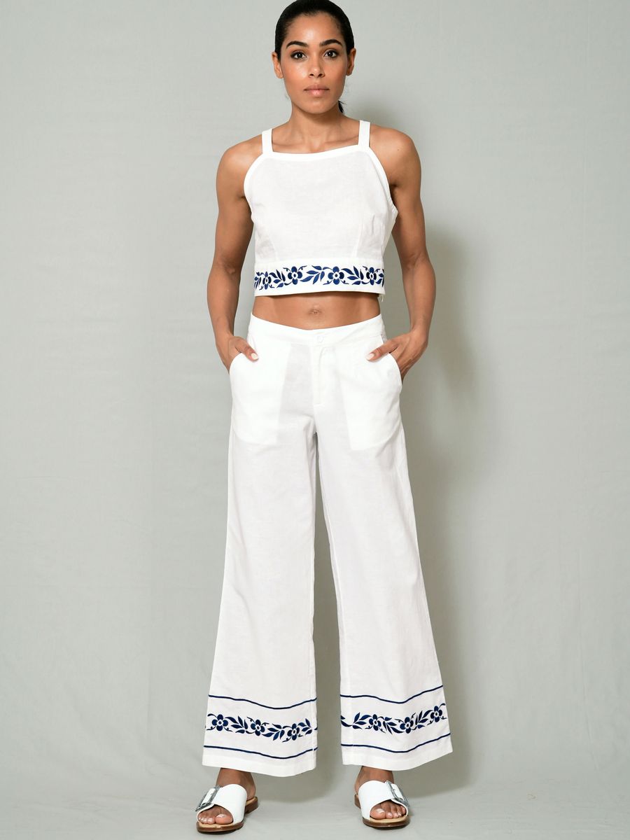 Besticktes Boho-Crop-Top aus Leinen