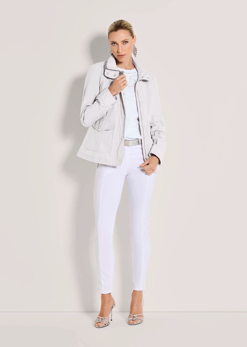 Moderne leichte Utility-Jacke