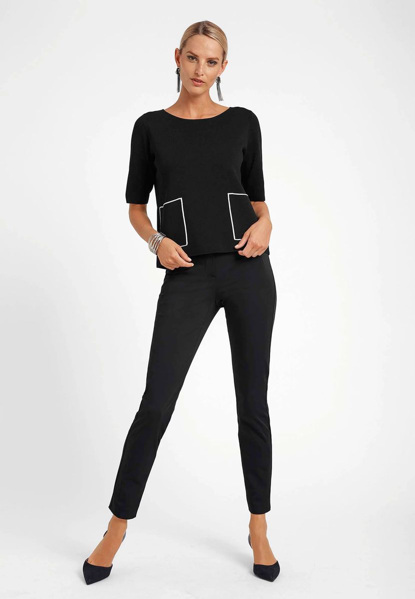 Minimalistischer Kurzarmpullover mit Taschen