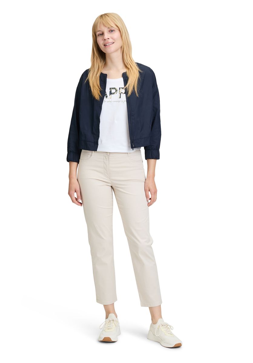 Minimalistischer leichter Blouson mit 3/4-Arm