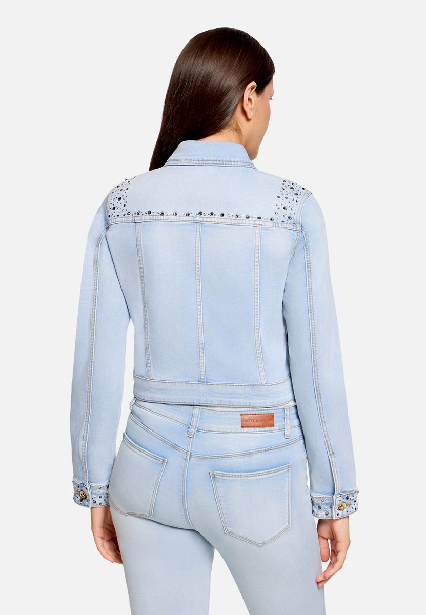 Schmal geschnittene Jeansjacke mit Nieten