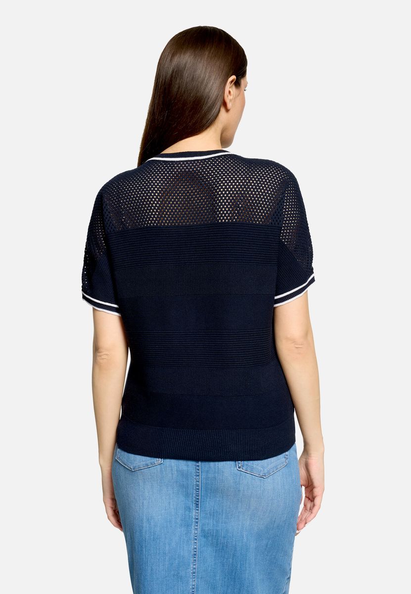 Strukturierter Strickpullover mit Ajourmuster