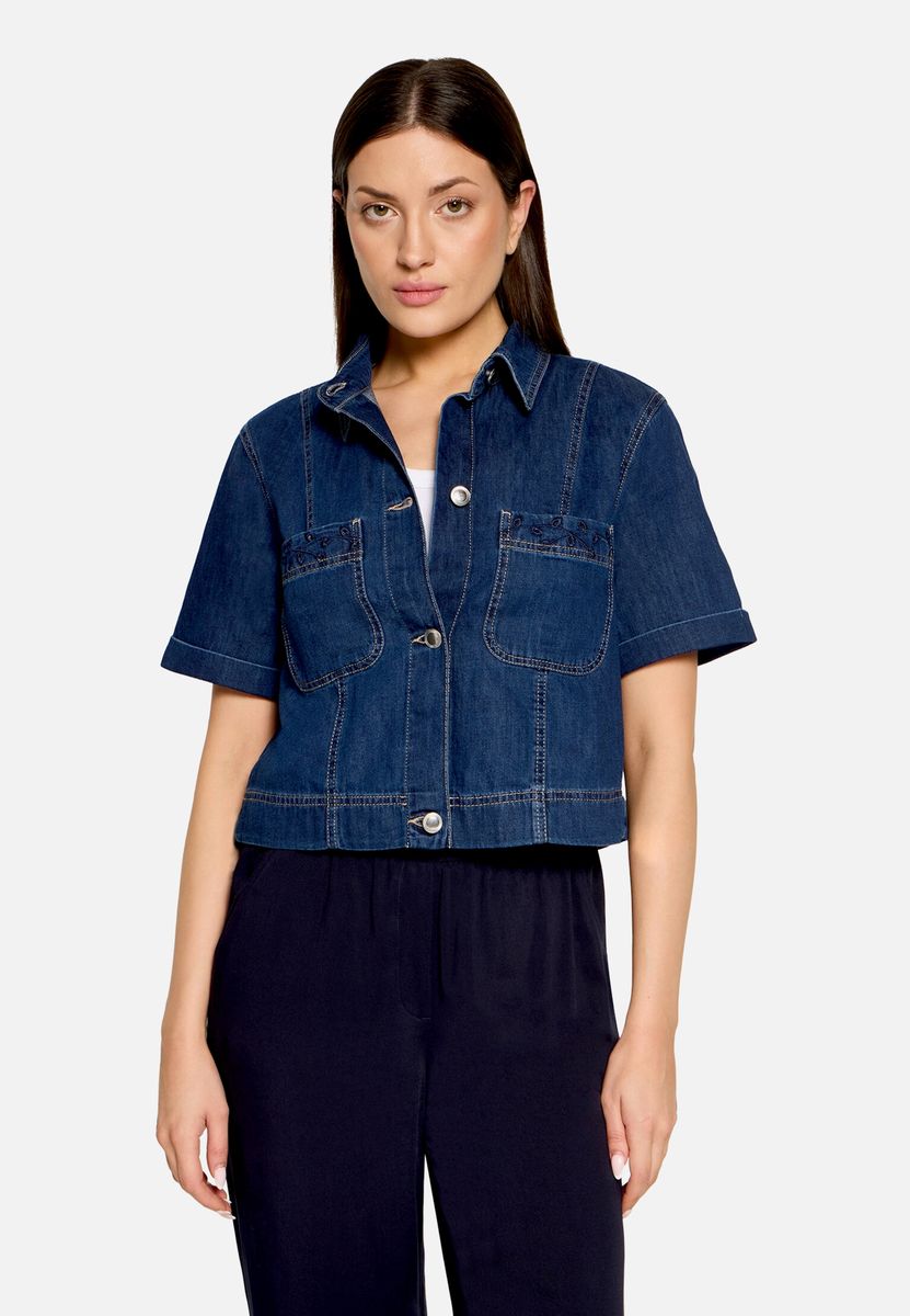 Kurze Jeansjacke mit Kurzarm
