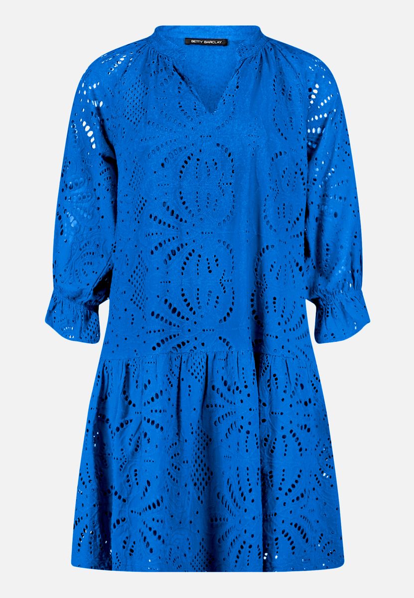 Gestuftes Kleid mit Lochstickerei