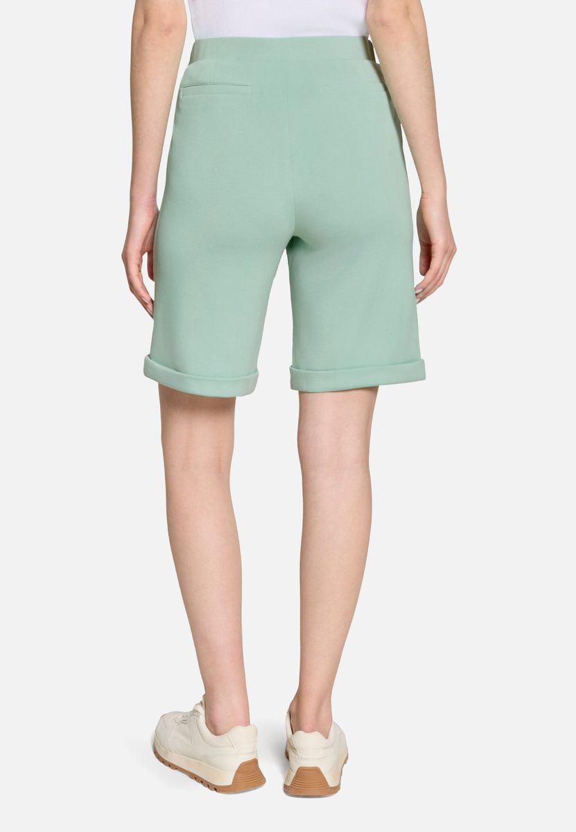 Relaxte Bermuda-Shorts mit hohem Bund