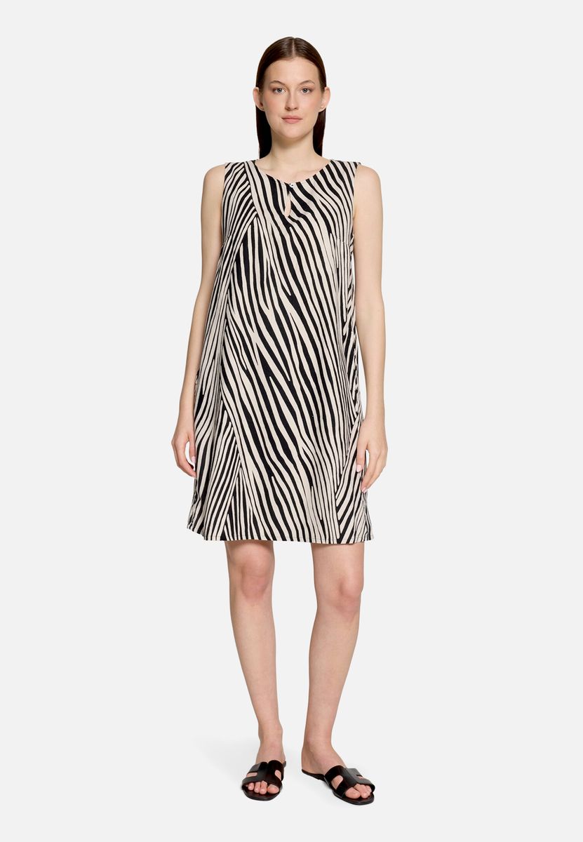 Entspanntes Leinenkleid mit Zebramuster