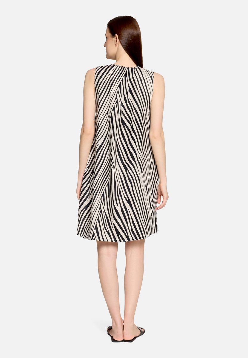 Entspanntes Leinenkleid mit Zebramuster