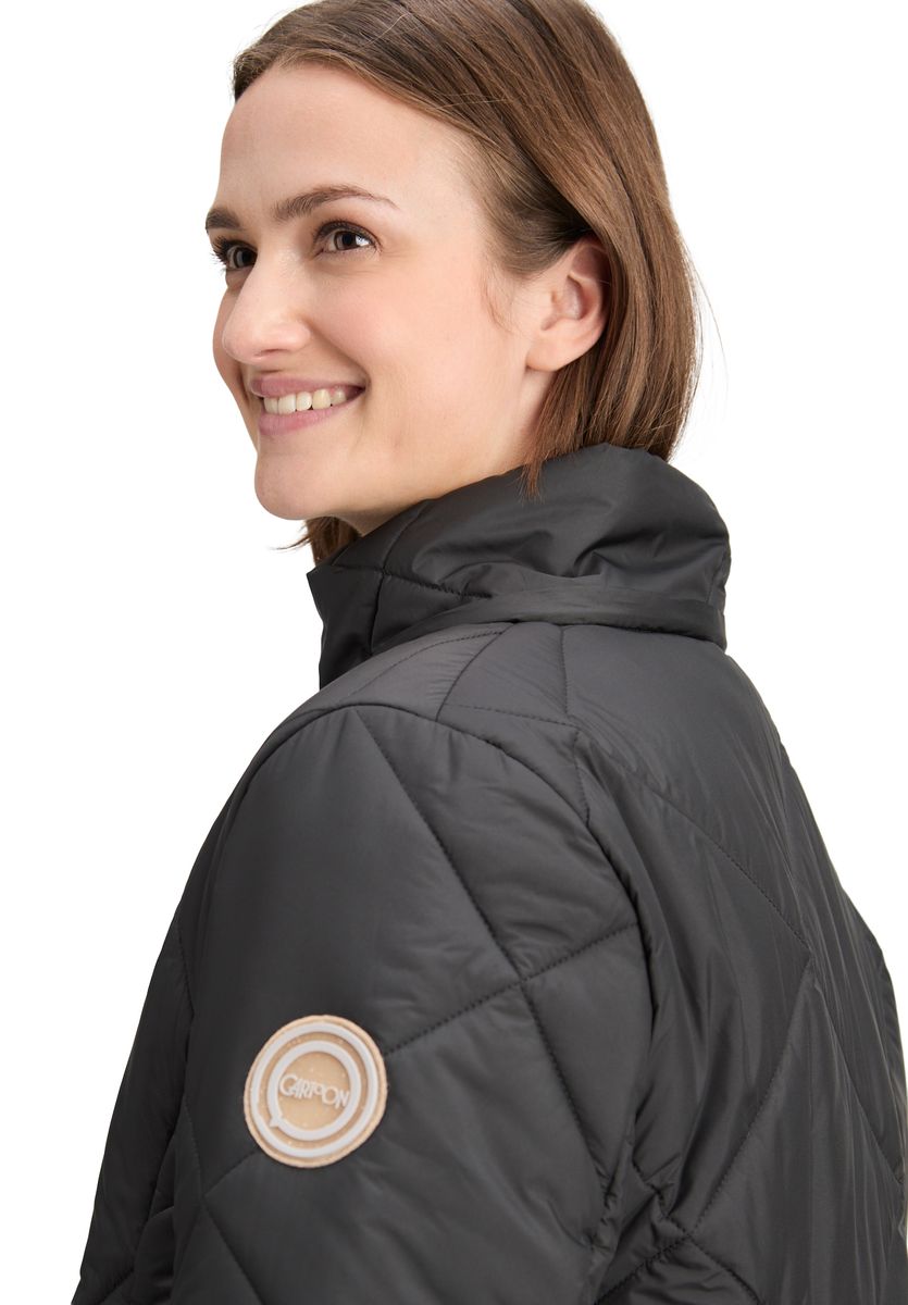 Lange Steppjacke mit Kapuze