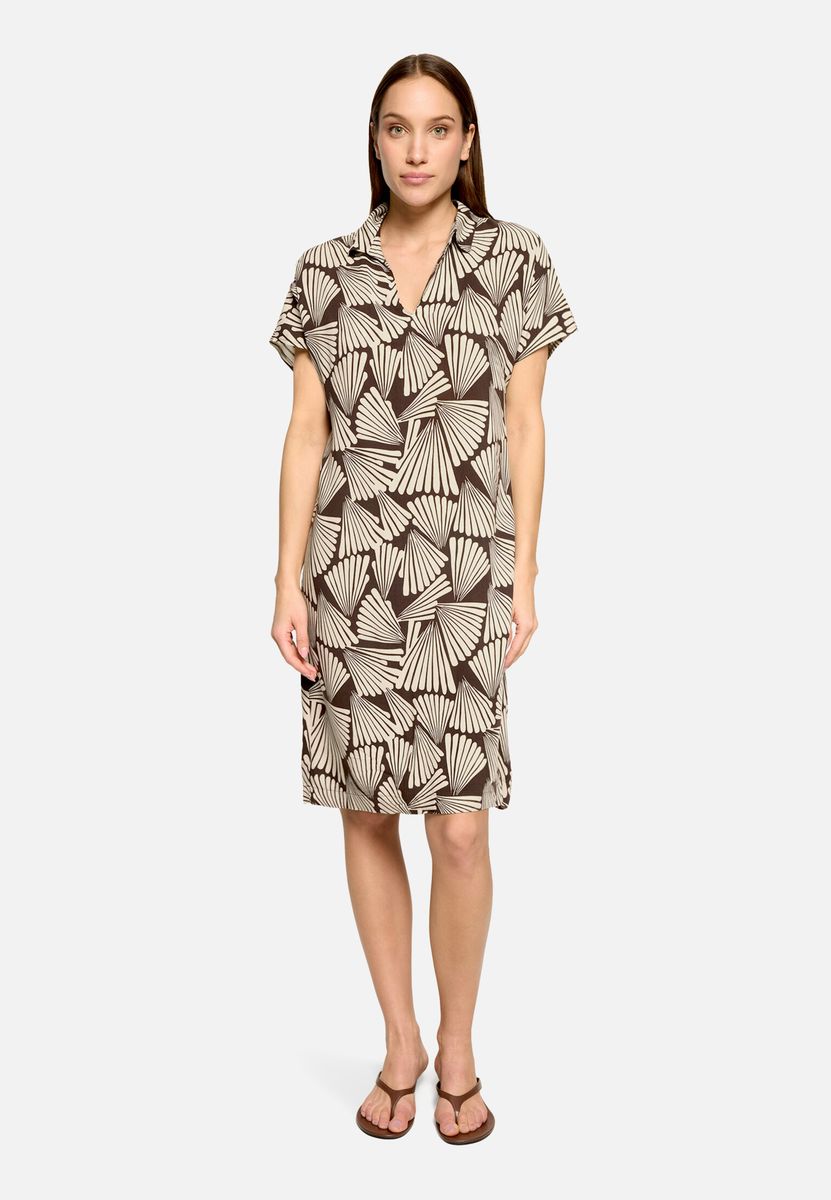 Grafisches Shiftkleid mit Fächermuster