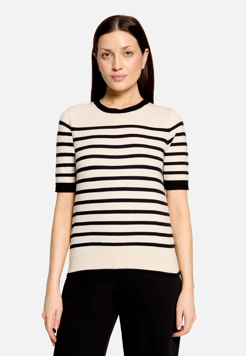Gestreifter Kurzarm-Feinstrickpullover