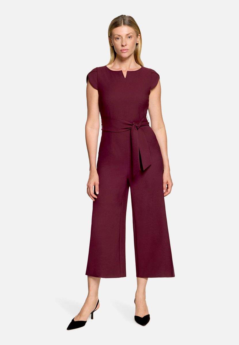 Eleganter Culotte-Jumpsuit mit Gürtel