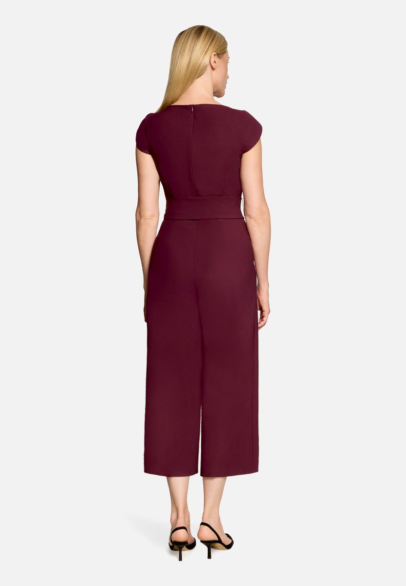Eleganter Culotte-Jumpsuit mit Gürtel