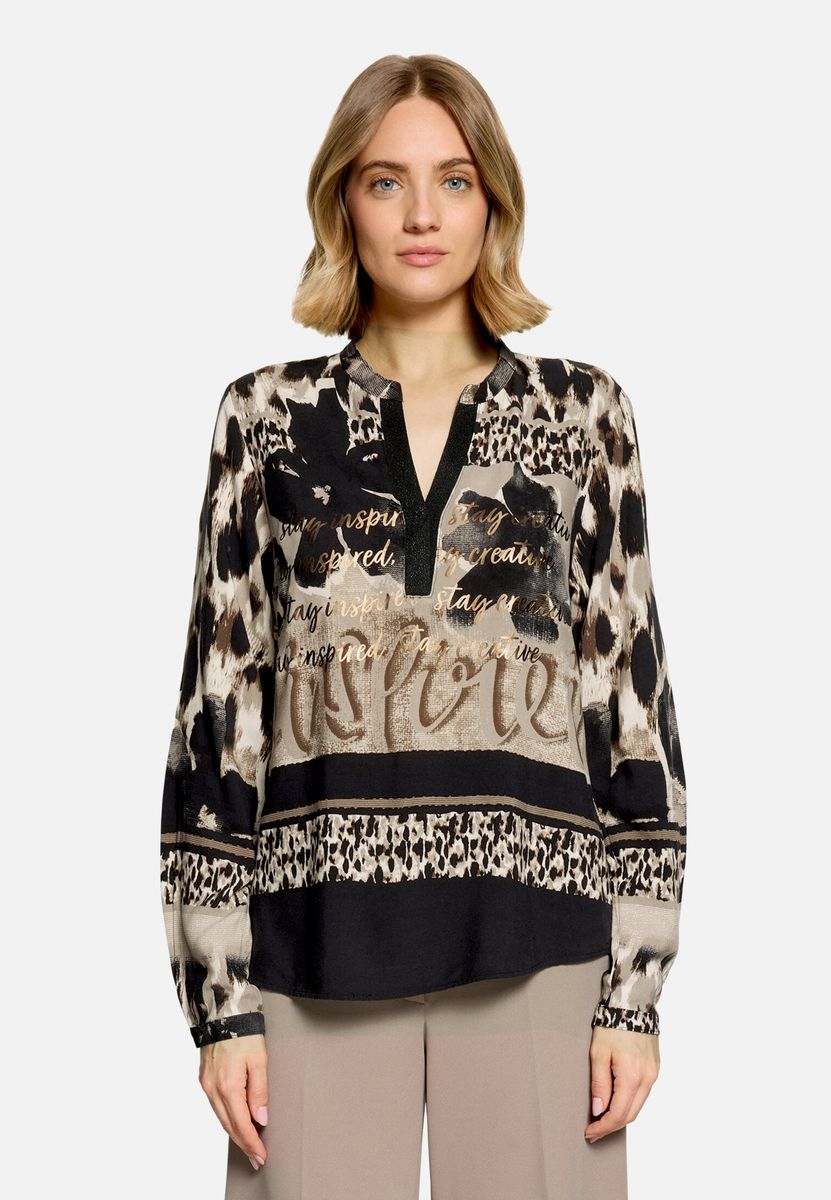 Gemusterte Longbluse mit Stehkragen