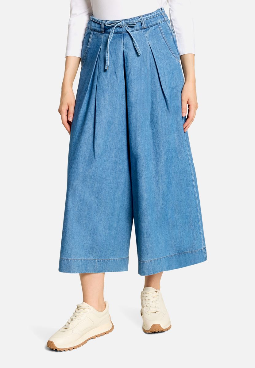 Weite Jeans-Culotte mit Bundfalten