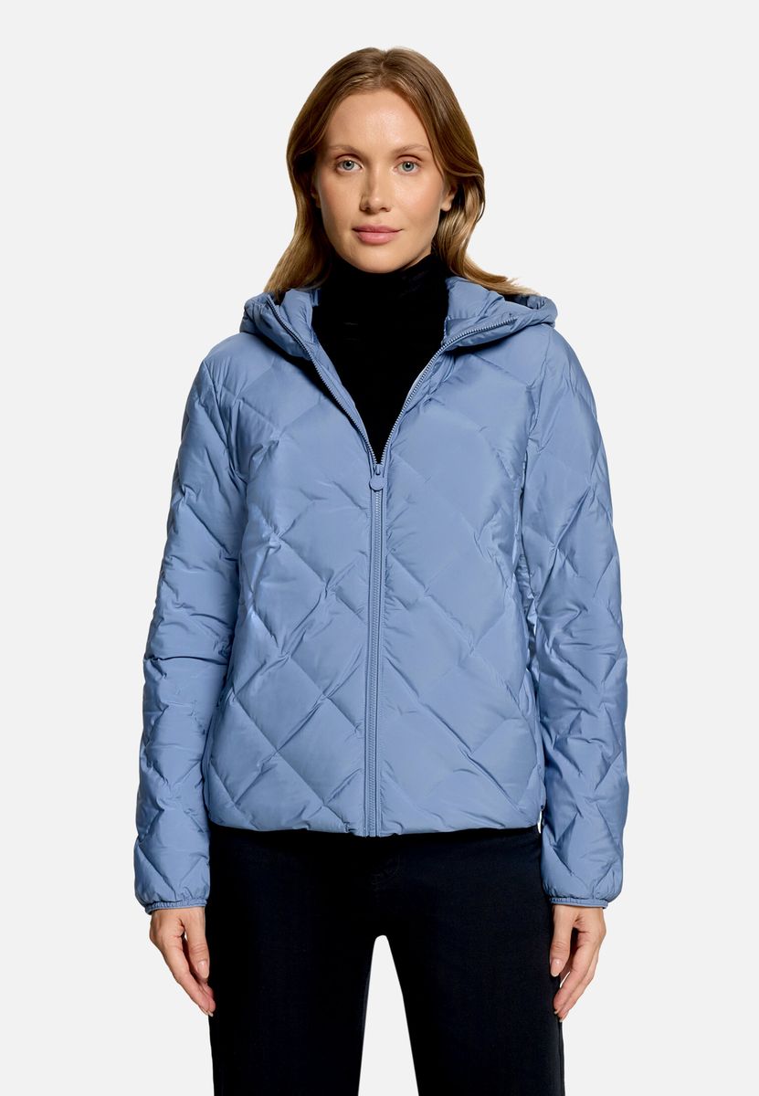 Leichte Steppjacke mit Kapuze