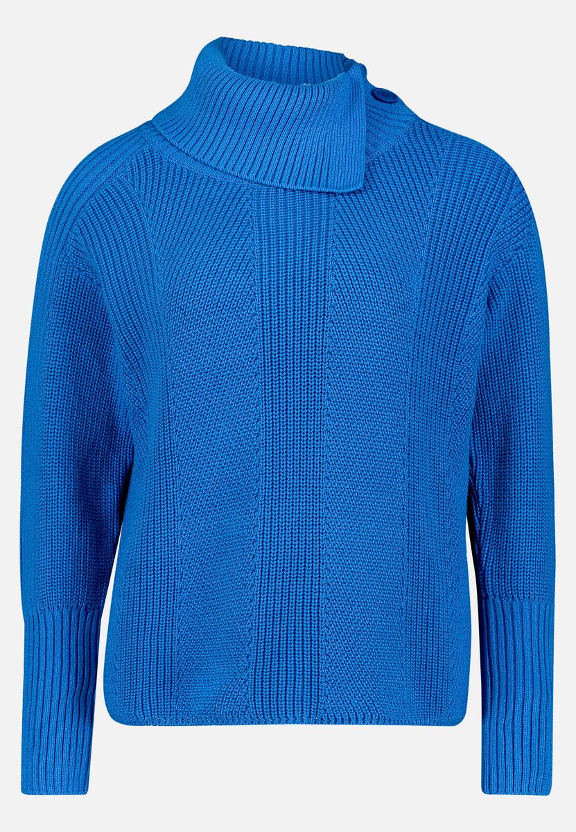 Grobstrick-Pullover mit hohem Stehkragen