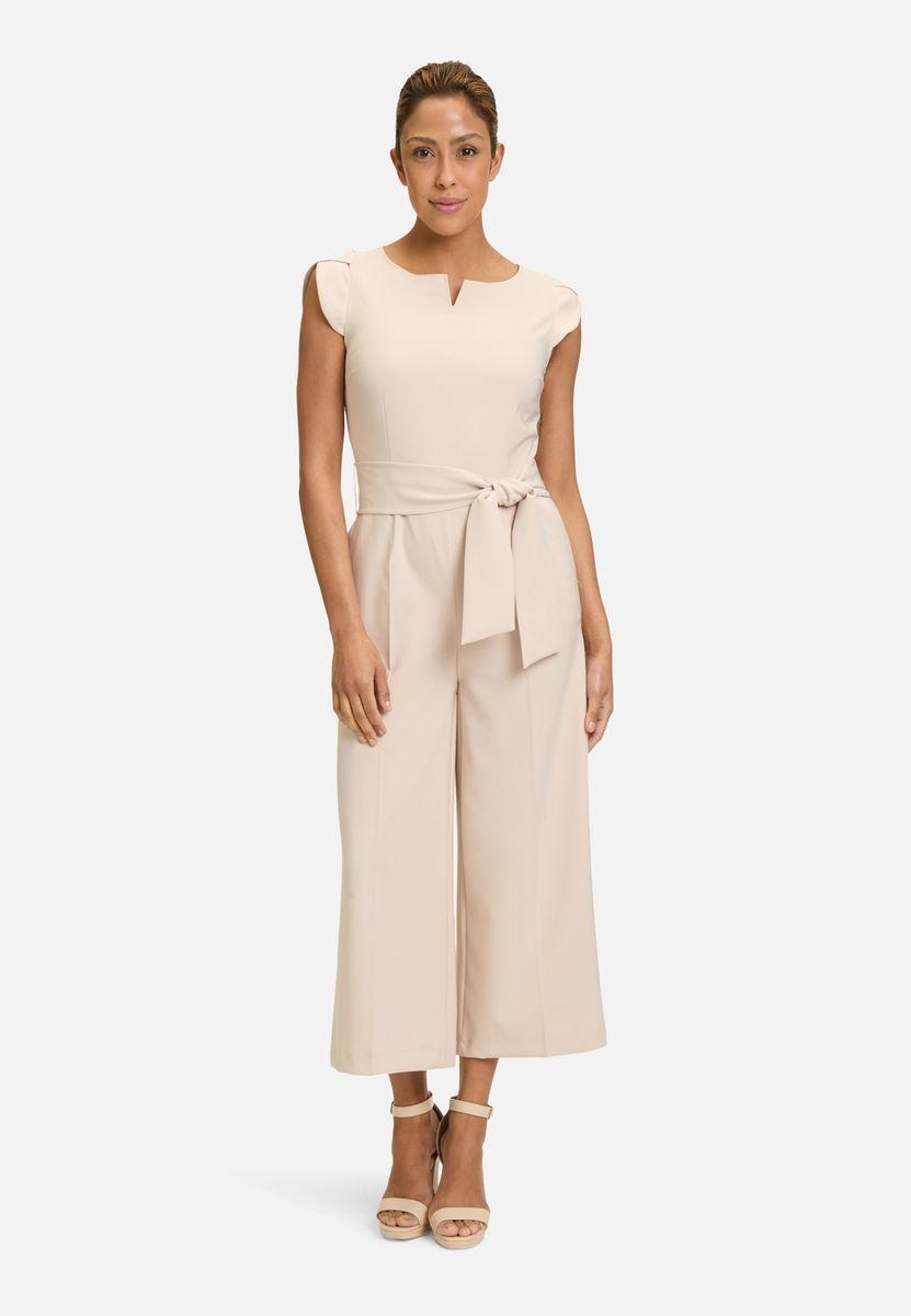 Eleganter Weitbein-Jumpsuit mit Gürtel