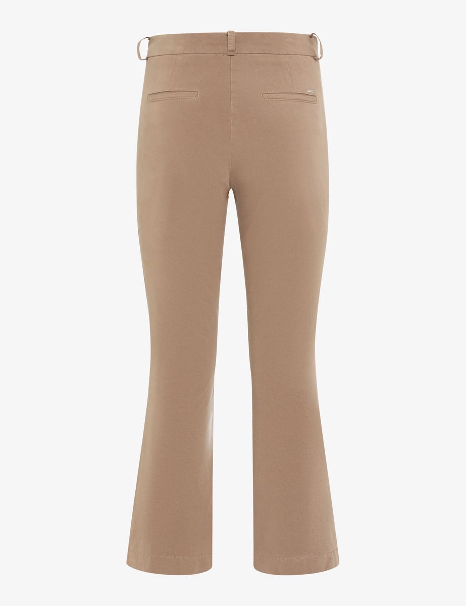 Moderne schmale verkürzte Bootcut-Hose