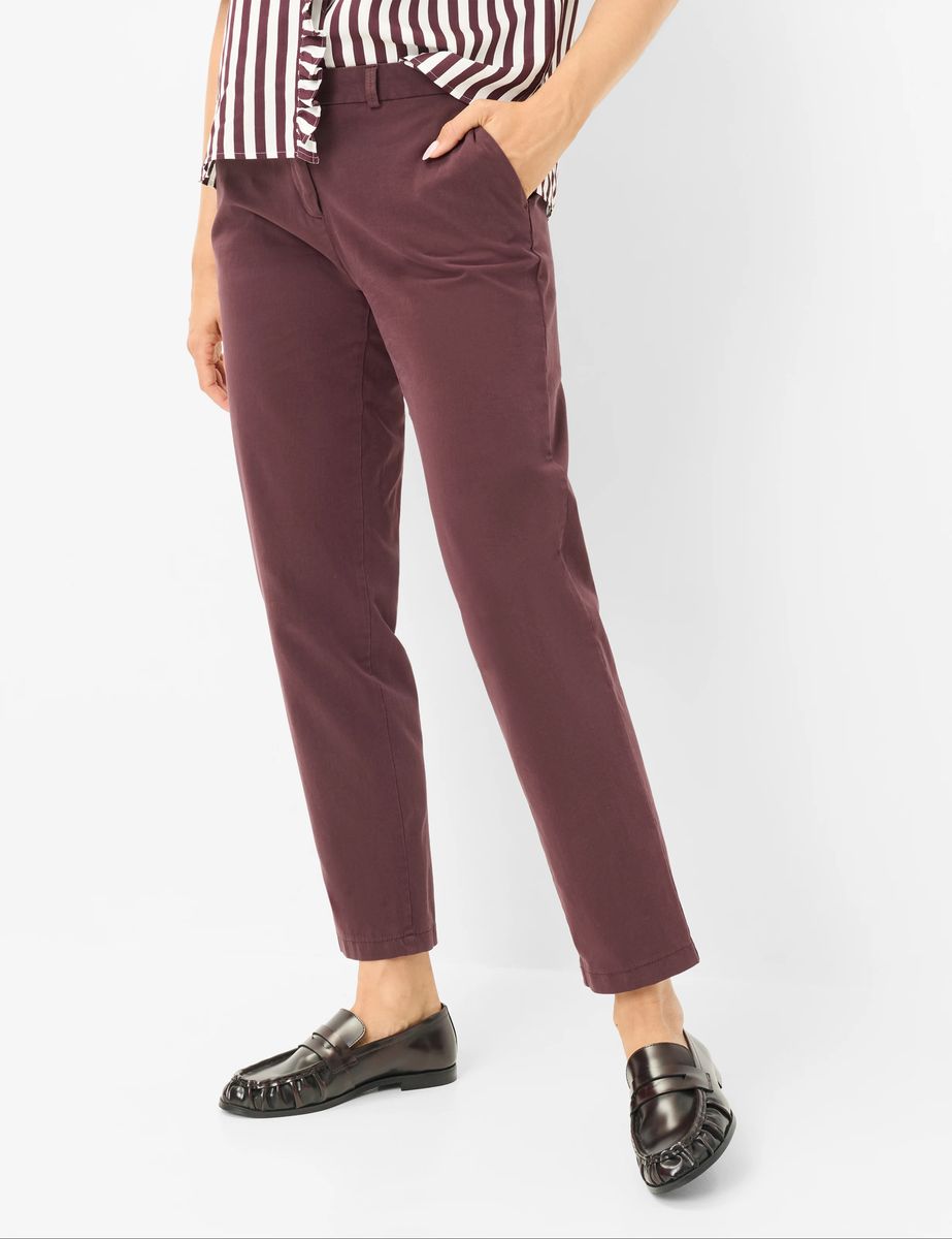 Klassische Chinos mit regulärer Passform
