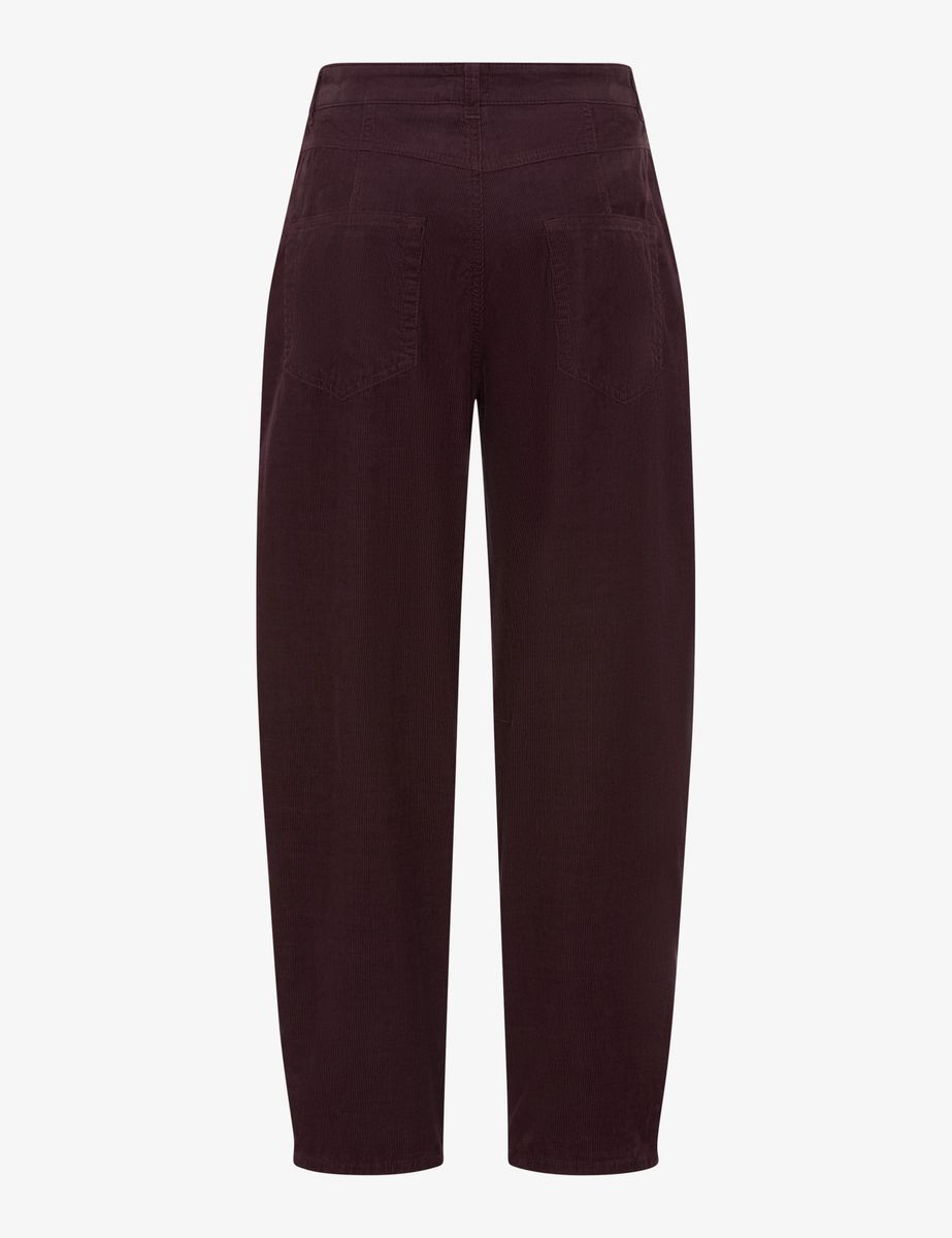 Moderne Cordhose im Barrel-Shape