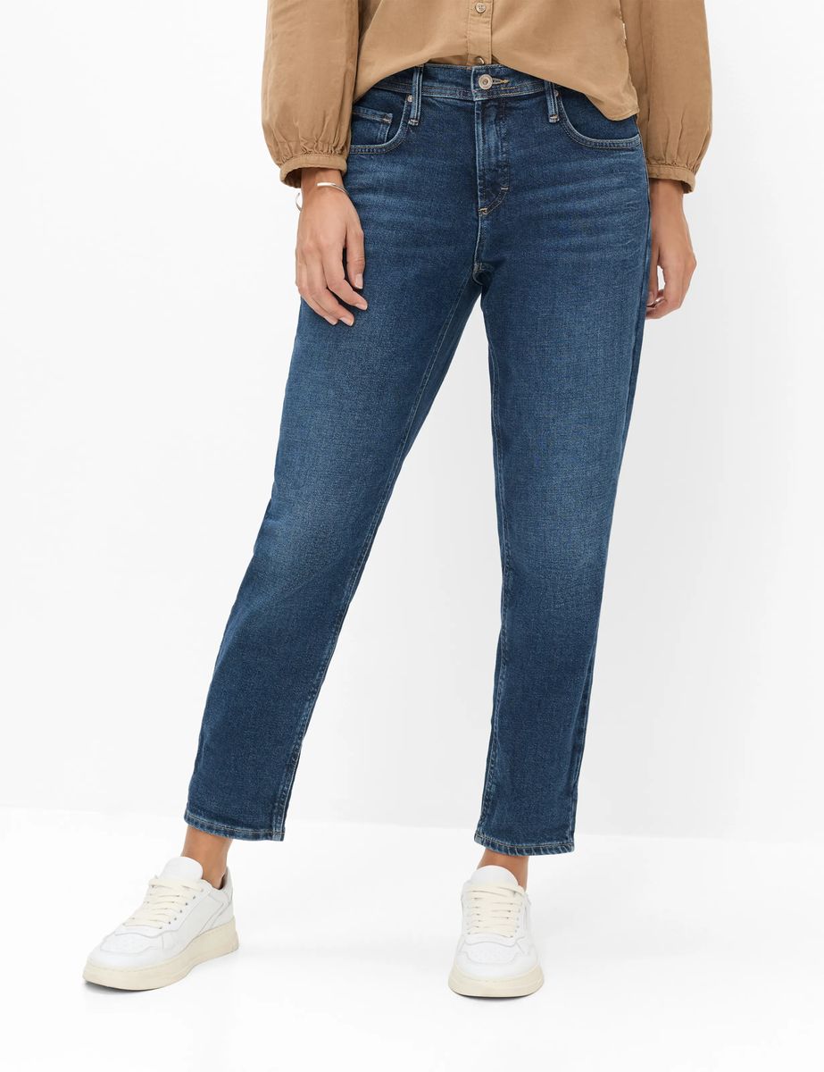 Five-Pocket-Jeans im Tapered Fit