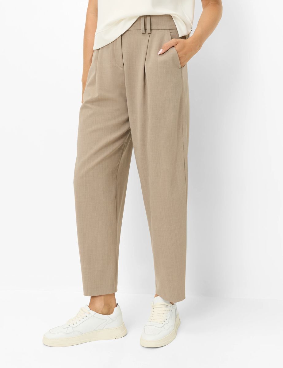 Fließende O-Shape Bundfaltenhose