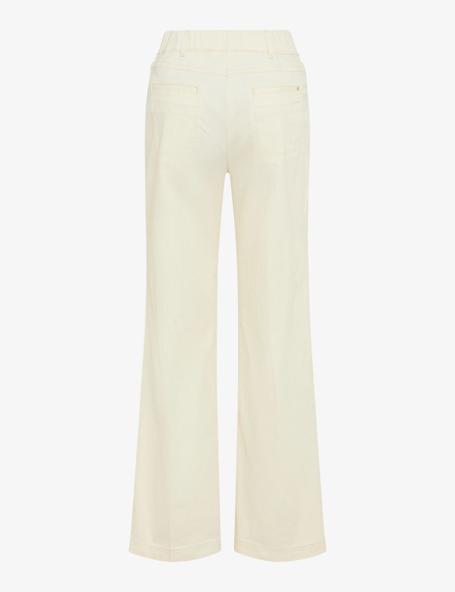 Marlene-Jeans mit weitem Bein