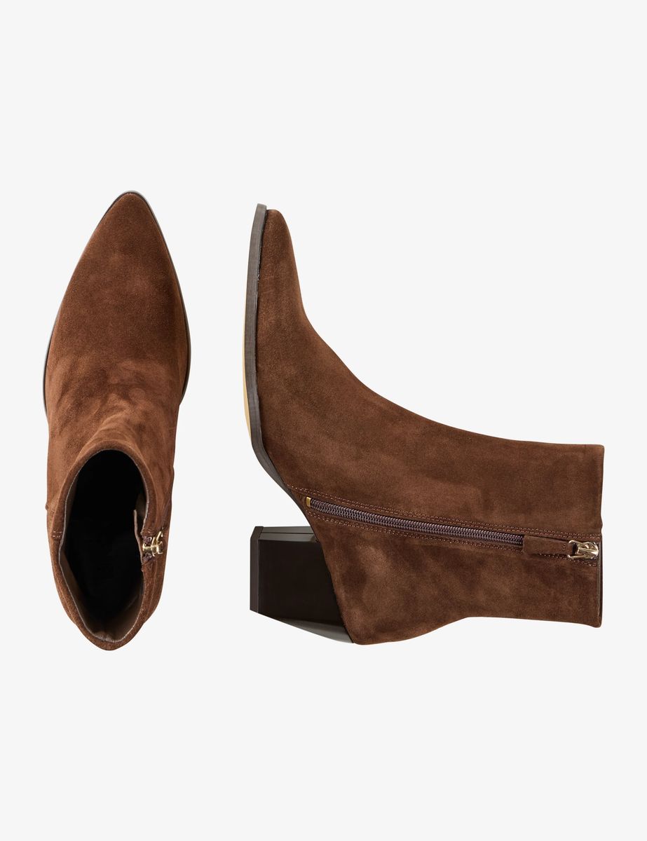 Suede-Stiefeletten mit spitzer Zehenpartie