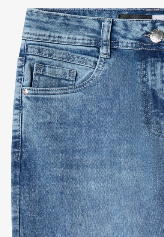 Straight Leg Cropped Denim Jeans
