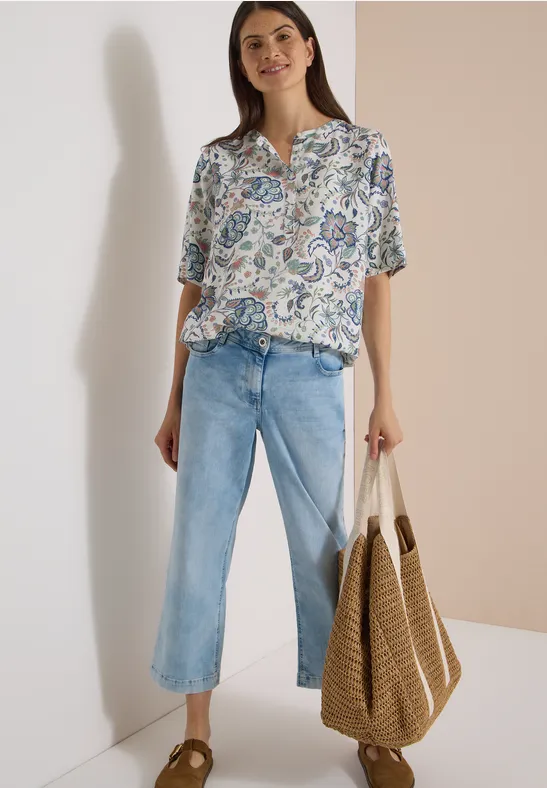 Kurzärmelige Bluse mit floralem Muster