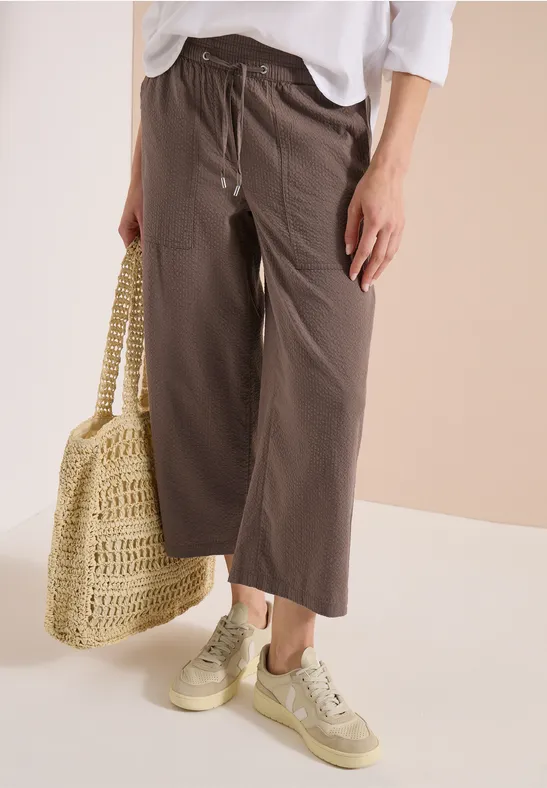 Weite Seersucker-Culotte-Hose