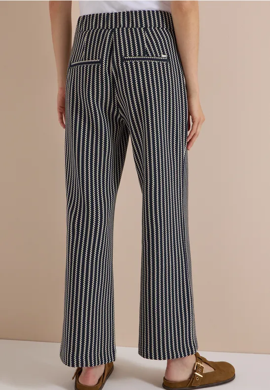 Gestreifte Wide-Leg-Hose in Strick-Optik