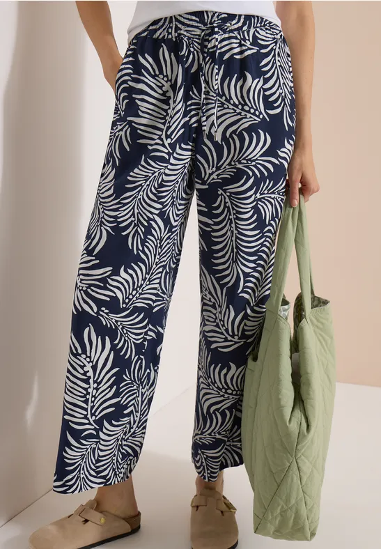 Weite Hose mit Blattmuster