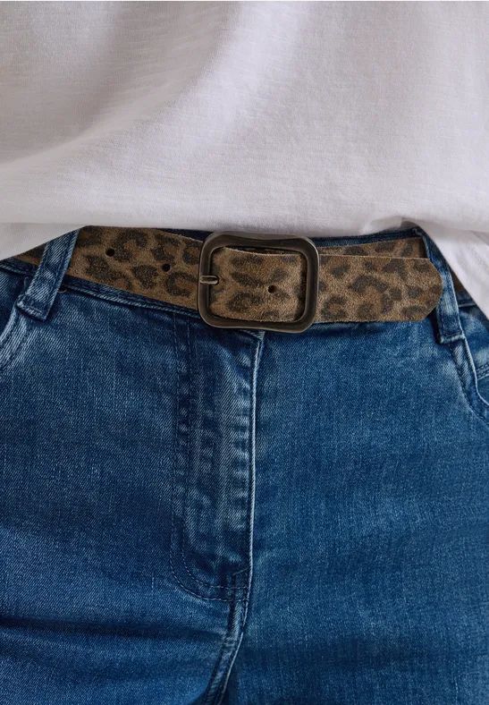 Moderner Ledergürtel mit Leopardenmuster