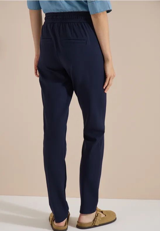 Mid-Rise Slim Leg Jerseyhose