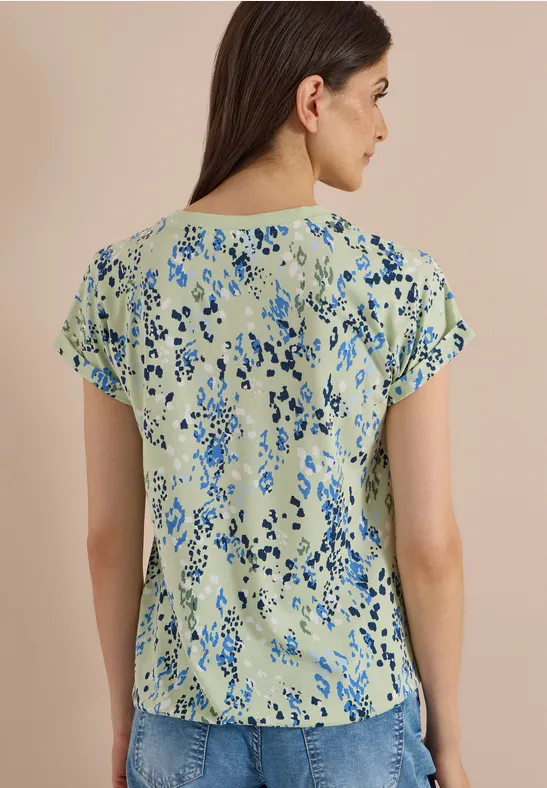 T-Shirt mit abstraktem Print und Split-Neck