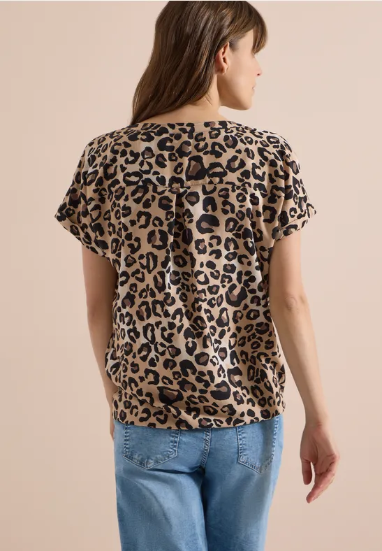 Kurzarmbluse mit Leoparden-Print