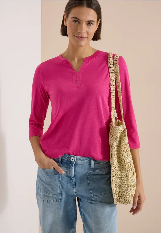 Leuchtendes 3/4-Arm Top mit Split-Neck