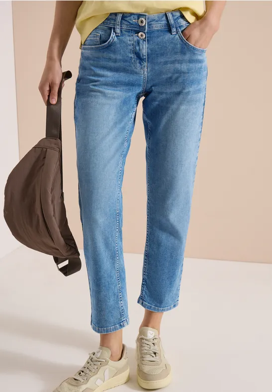7/8 Slim Leg Casual Jeans