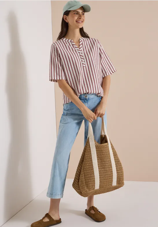 Gestreifte Halbarm-Bluse mit Split-Neck