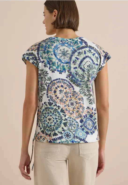 Grafik-Shirt mit U-Boot-Ausschnitt