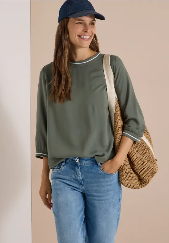 Lässige 3/4-Arm-Bluse mit sportlichem Besatz