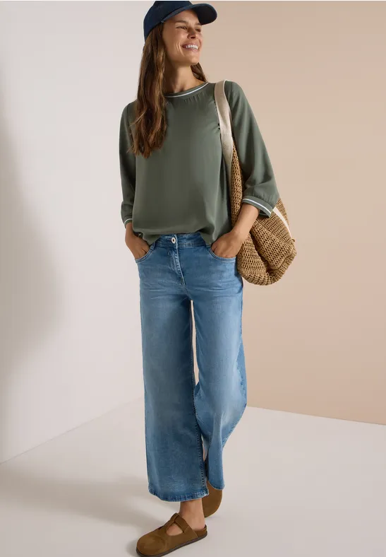 Lässige 3/4-Arm-Bluse mit sportlichem Besatz